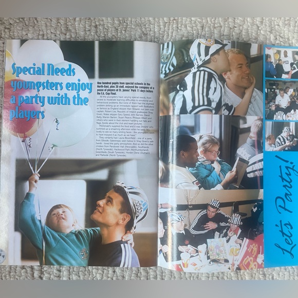 NewCastle United - Black & White Official Magazine - Picture 8 of 8